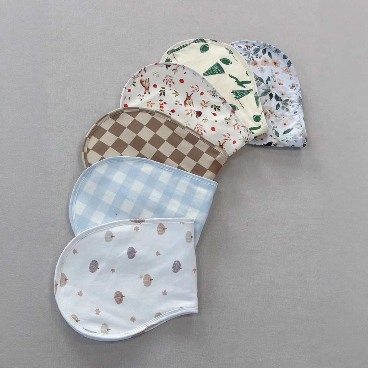 Cotton burp cloth and drool bib – photo 1