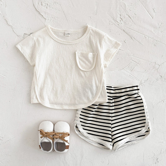 Baby outfit set in neutral tones - BabyGroove
